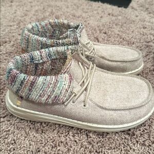 Hey dude.2 pairs!!Girls size 1. One pair like new.Other good shape.Look at pics.